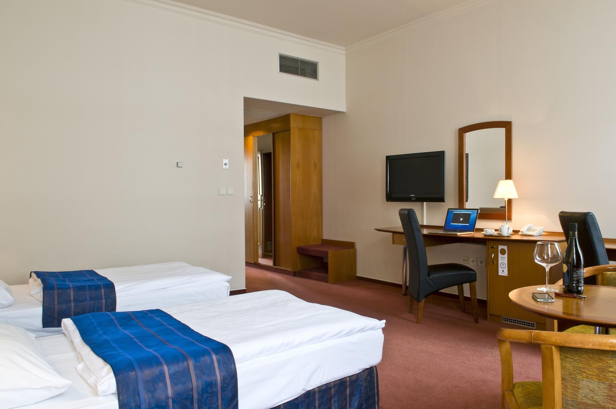 Imperial Hotel Ostrava Exterior photo